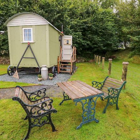 Shepherds Hut - The Crook Milford Haven Exterior photo